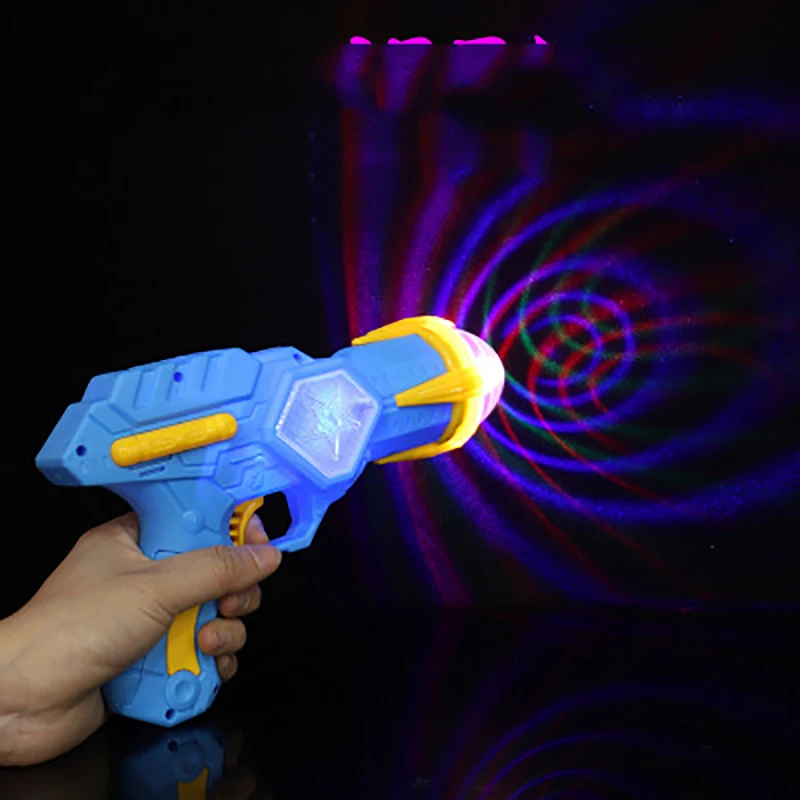 新しい子供の輝くおもちゃの銃クールな照明電気回転投影ダイナミ - Kids Outdoor Music のレビューと価格