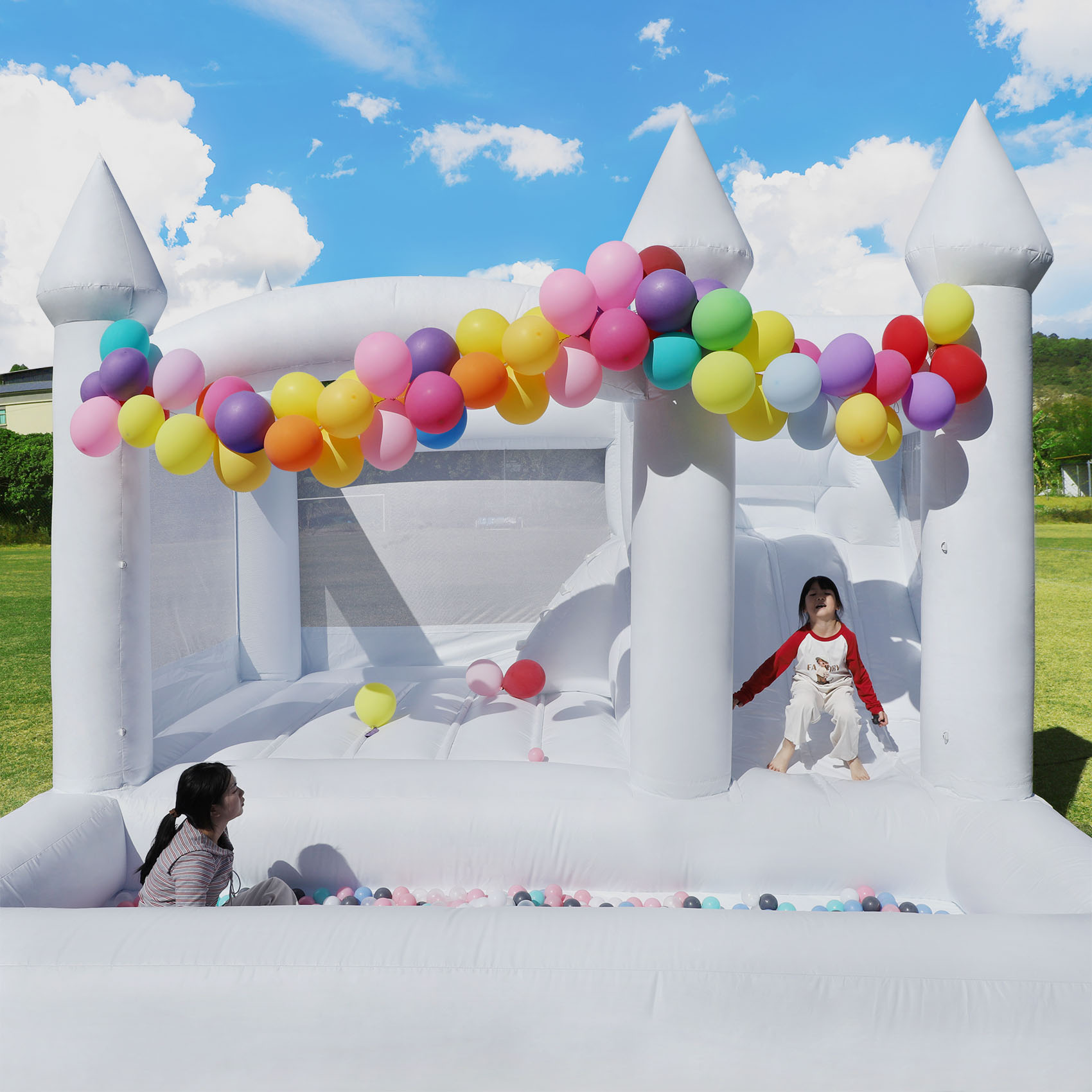 バウンシーキャッスル、バウンスハウス、ジャンピングキャッスル - Kids Outdoor Playground のレビューと価格